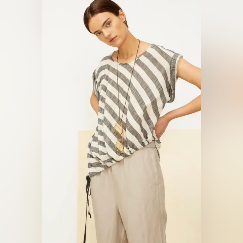 🆕 HUMANOID Wolph Stripe Top Blouse
